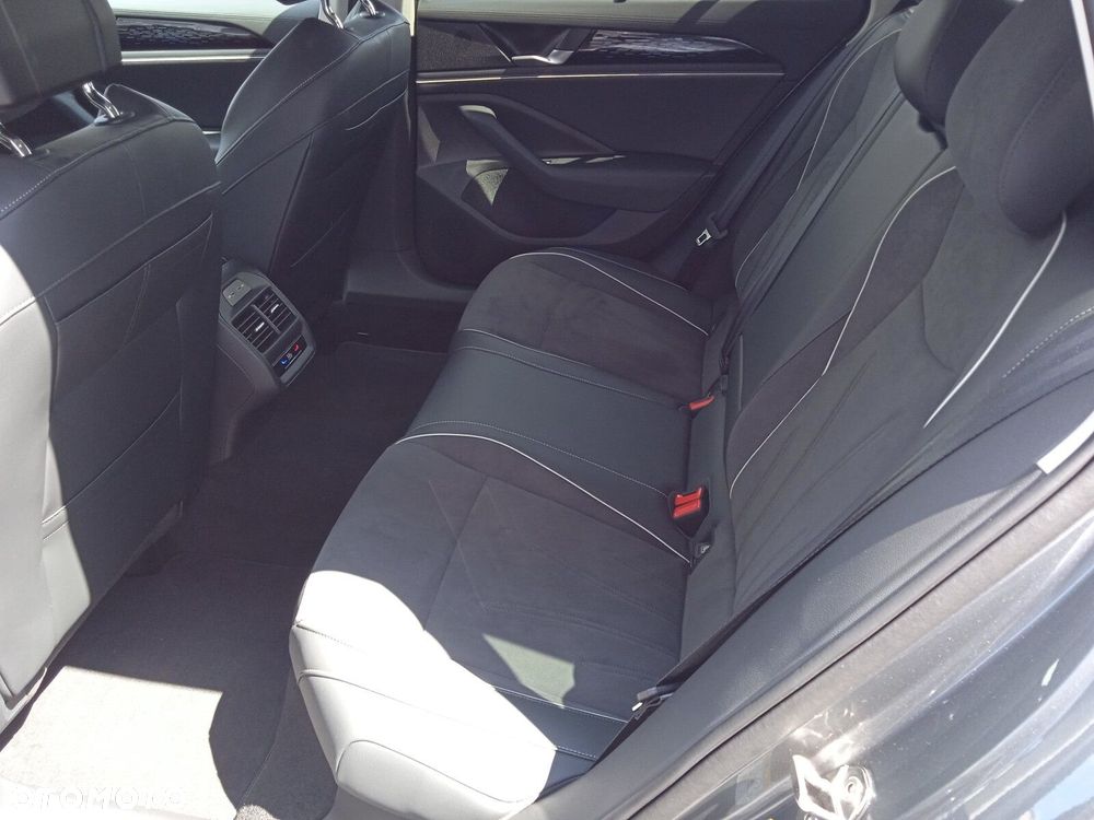 Volkswagen Passat 1.5 TSI EVO Elegance DSG - 13
