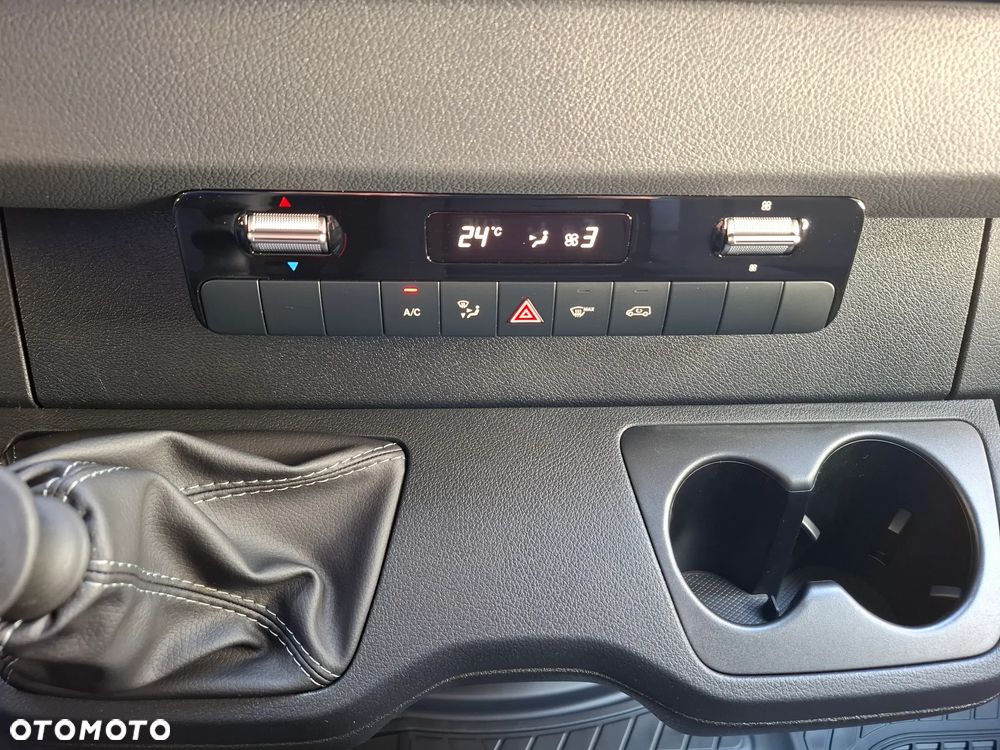 Mercedes-Benz Sprinter 317 CDI Furgon PRO długi 4325 mm L3H2 - 27