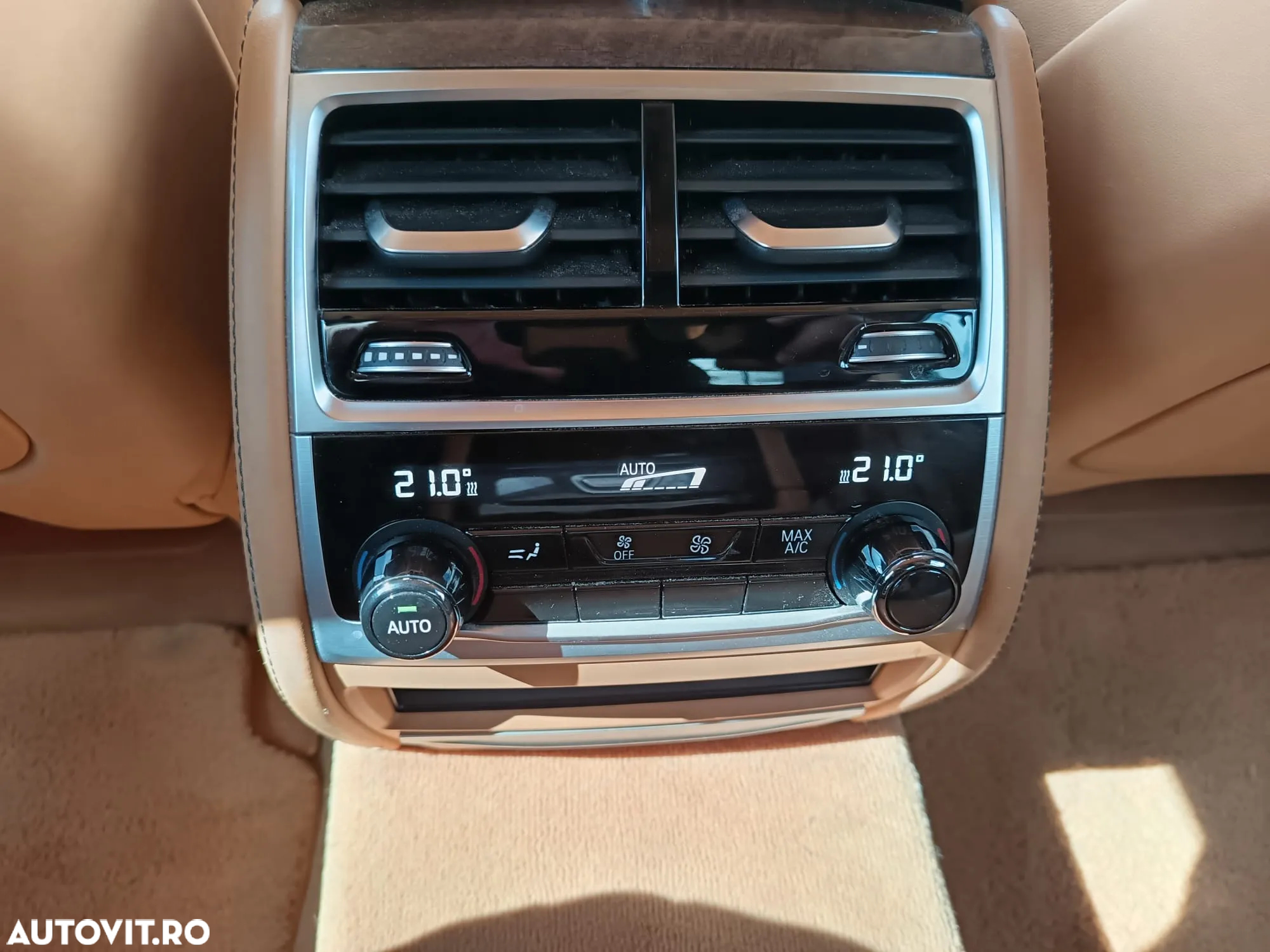 BMW Seria 7 740d xDrive - 16