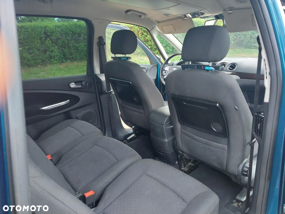 Ford Galaxy 2.0 TDCi Ghia - 17