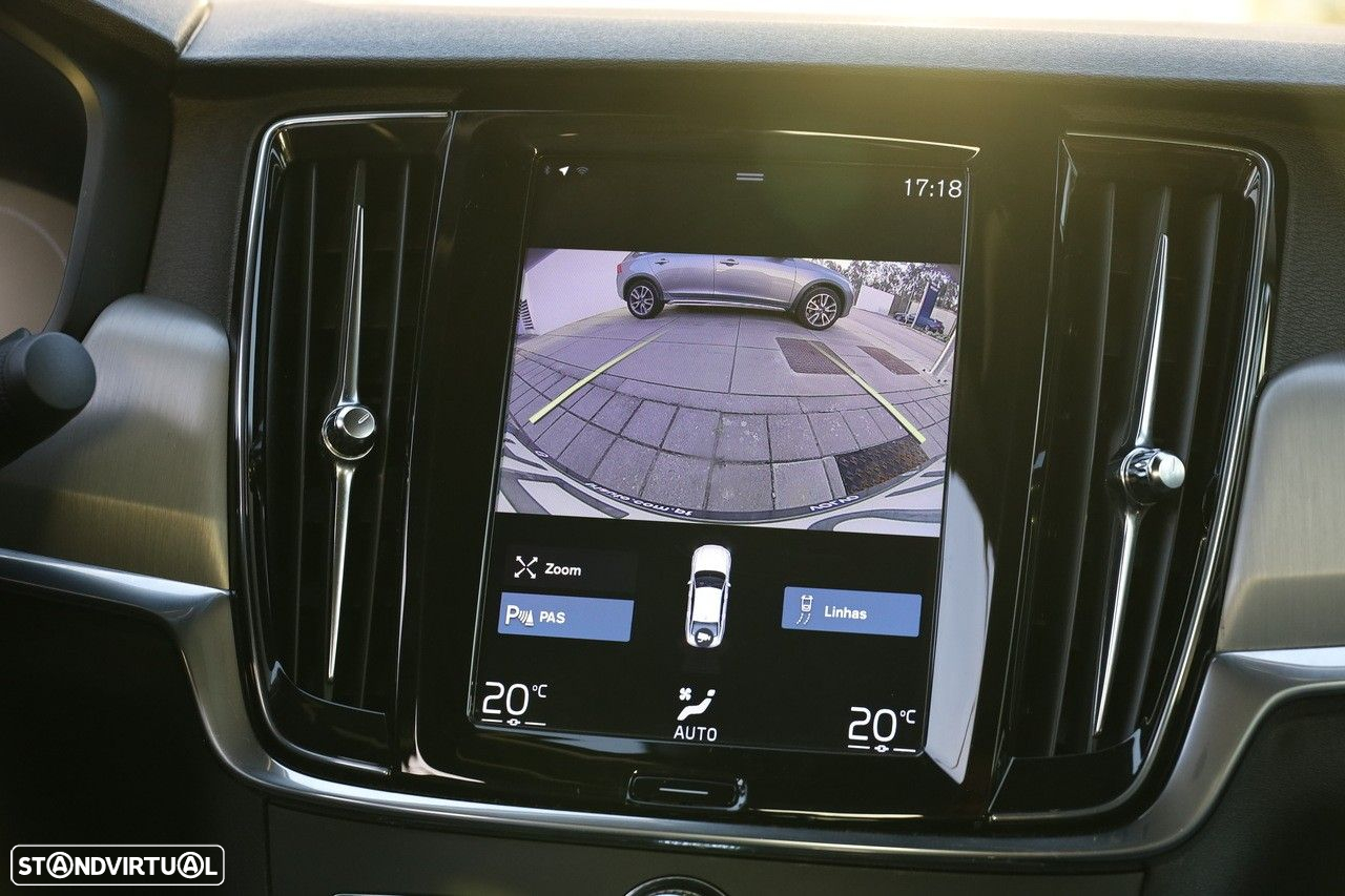 Volvo S90 2.0 T8 Momentum Plus AWD Geartronic - 25