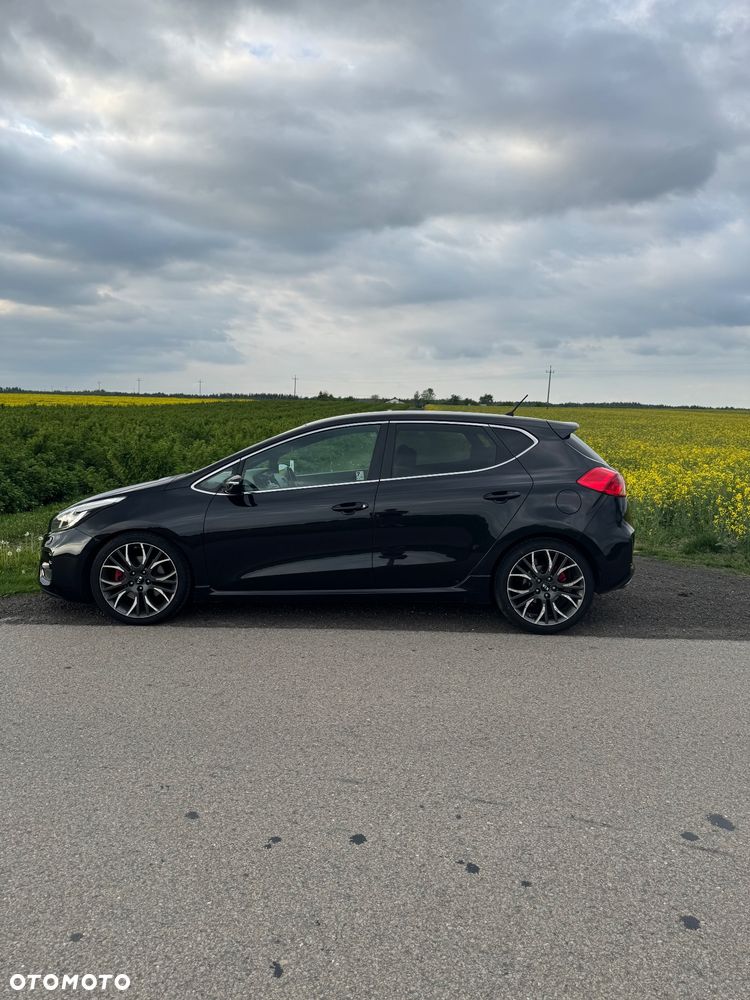 Kia Ceed 1.6 T-GDI GT - 11