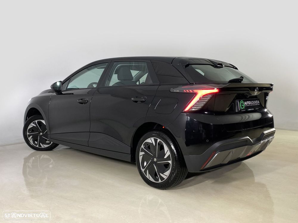 MG MG4 4 Standard - 5