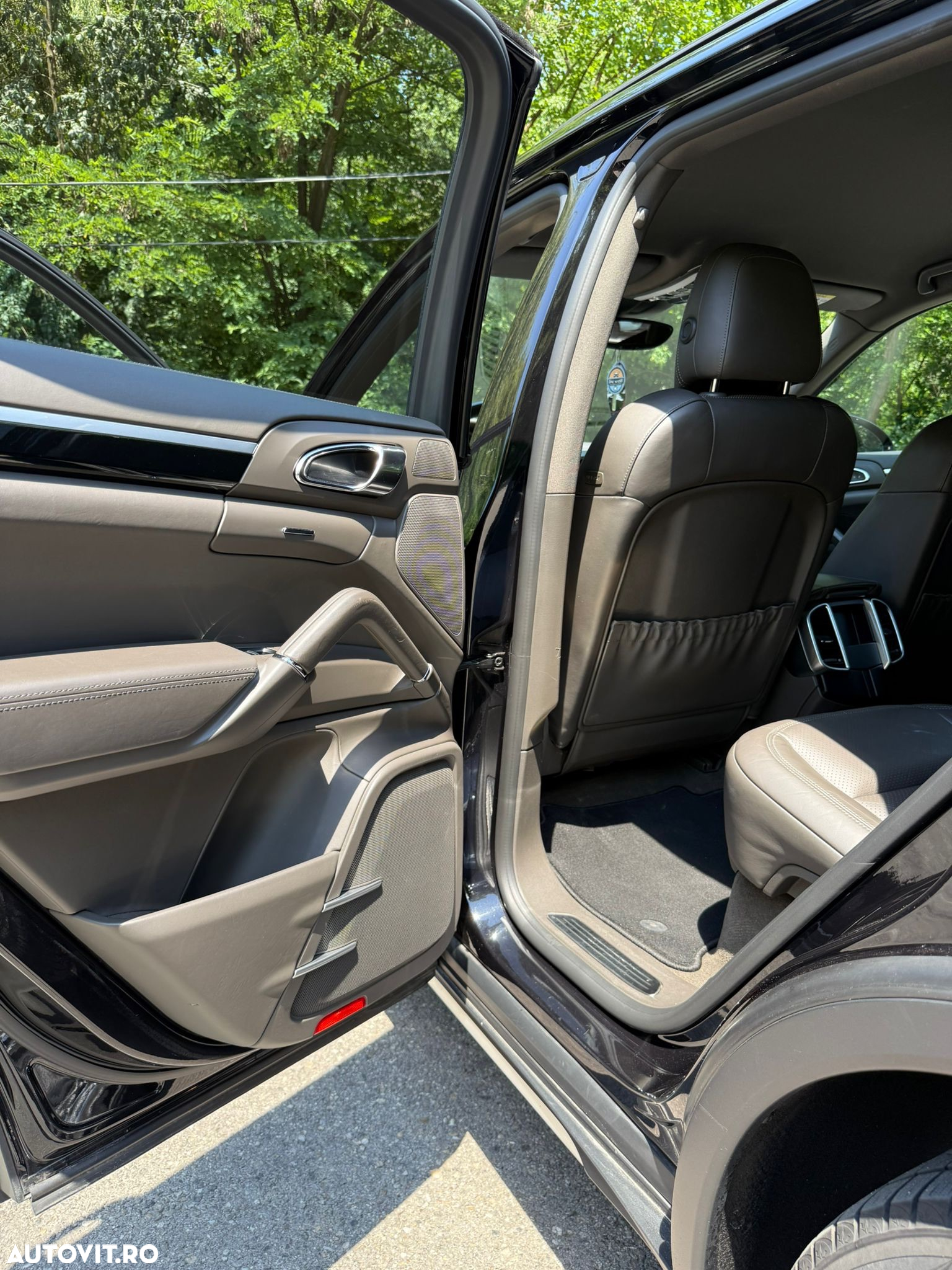 Porsche Cayenne 3.0 L - 29
