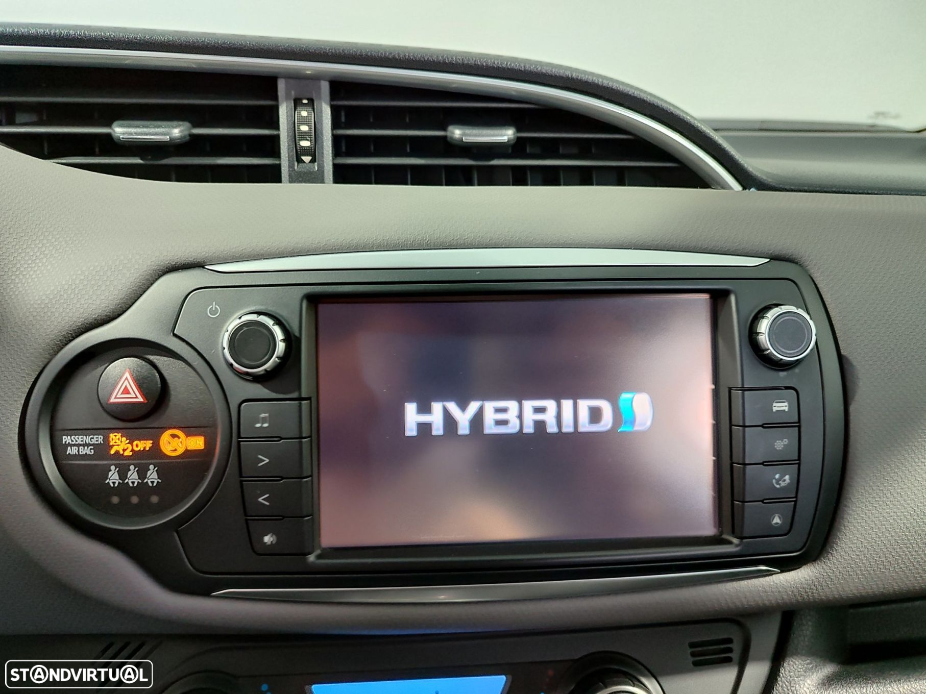 Toyota Yaris 1.5 HSD Comfort - 20