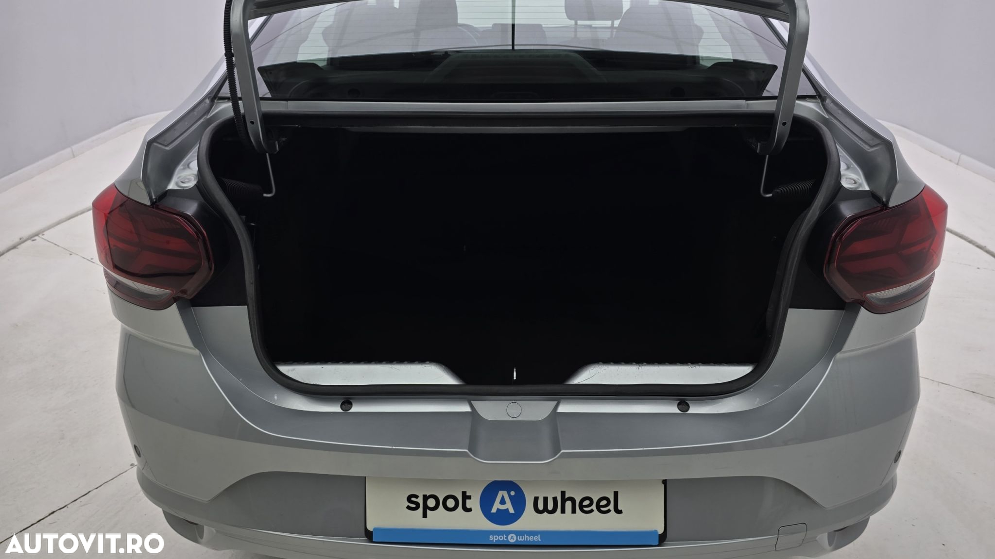 Dacia Logan TCe 90 MT5 Comfort - 25