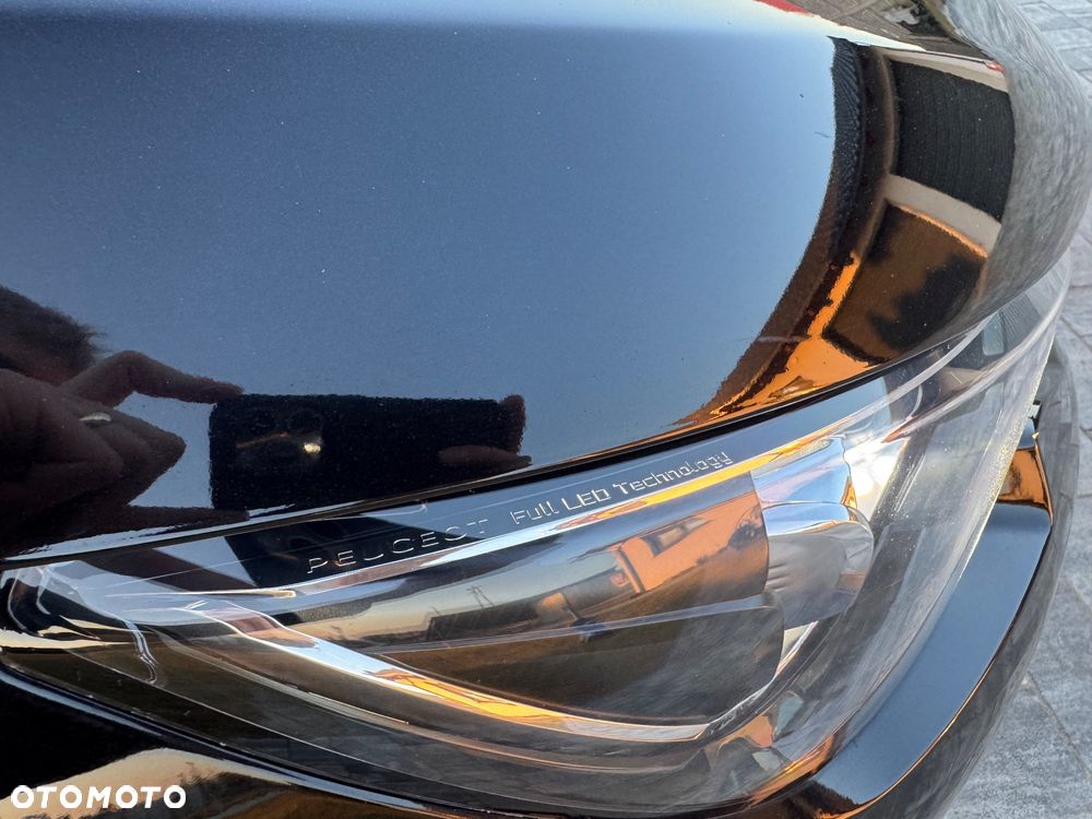 Peugeot 308 PureTech 225 EAT8 Stop & Start GT - 8