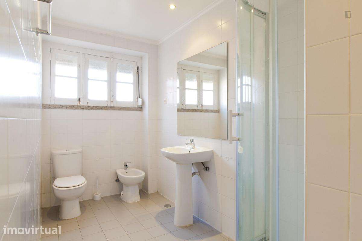 Quarto - localizado em Arroios Lisbon - Grande imagem: 5/38