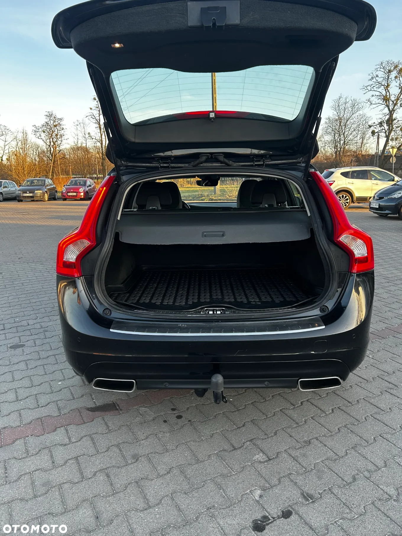 Volvo V60 D4 Drive-E Momentum - 11