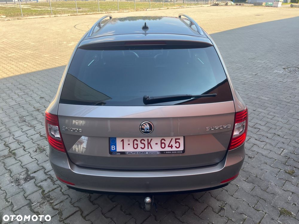 Skoda Superb 2.0 TDI Exclusive - 11