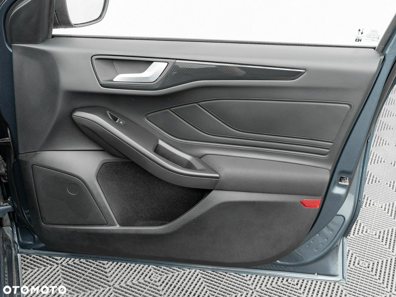 Ford Focus 1.0 EcoBoost ST-Line - 30