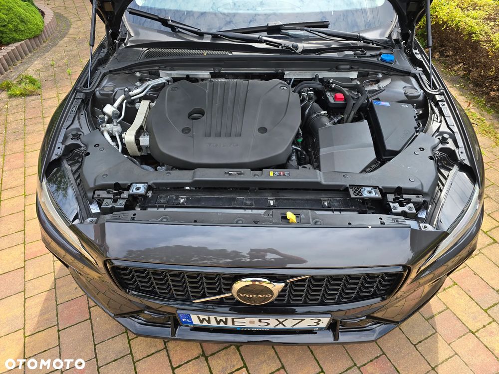Volvo S60 B5 B AWD Plus Dark - 5