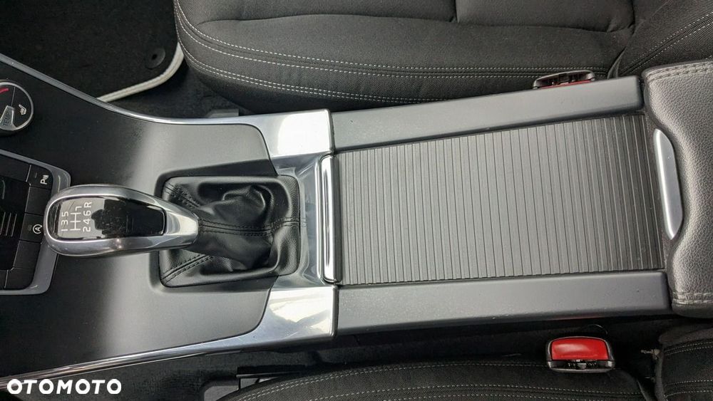 Volvo V60 D2 Kinetic - 27