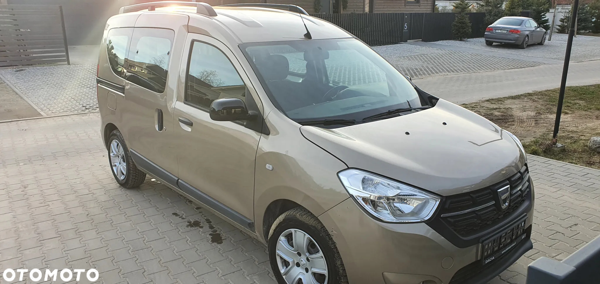 Dacia Dokker 1.5 Blue dCi Laureate - 5