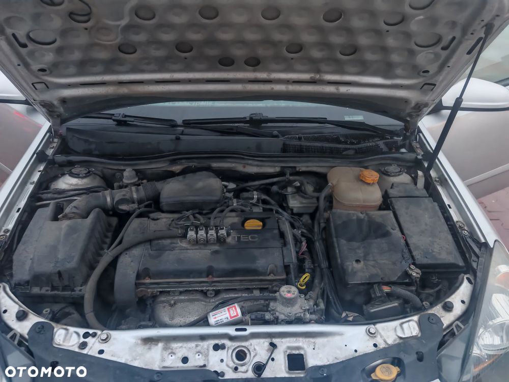 Opel Astra 1.6 - 15