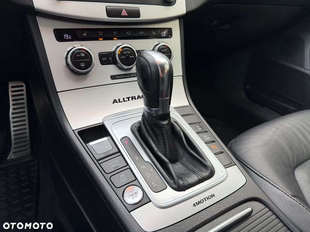 Volkswagen Passat Alltrack 2.0 TDI 4Mot DSG - 36