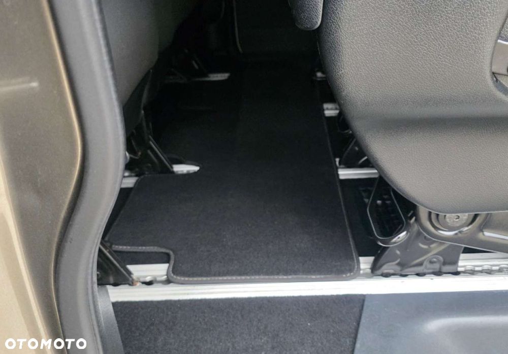 Renault Trafic - 24