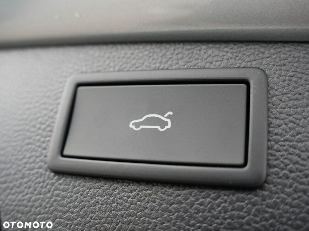 Skoda Superb 2.0 TDI SCR 4x4 Selection DSG - 20