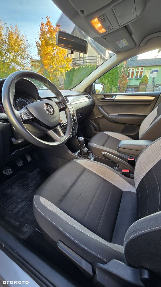Skoda RAPID 1.0 TSI Ambition - 11