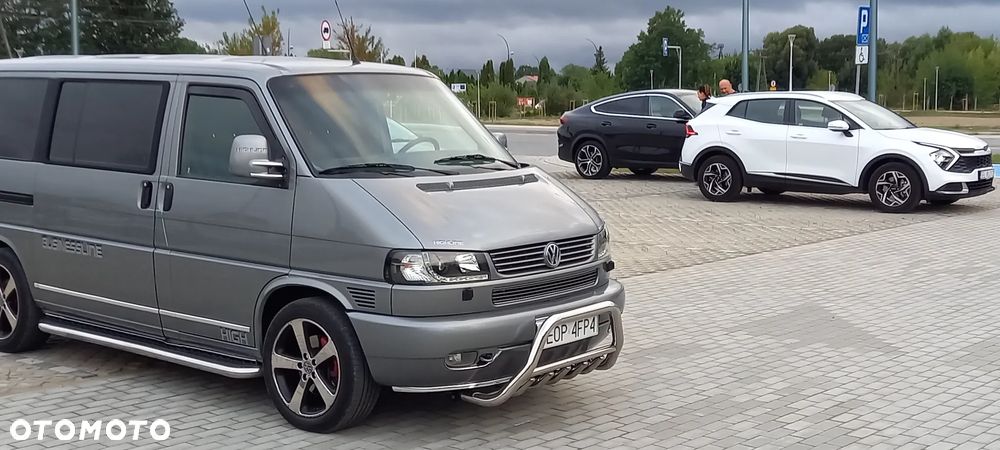 Volkswagen Caravelle - 13