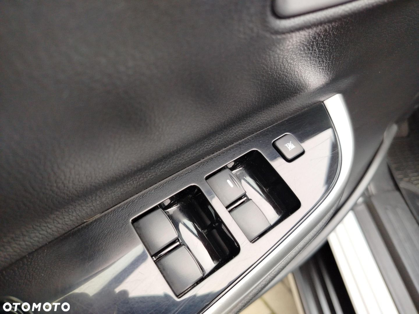 Mitsubishi L200 - 21