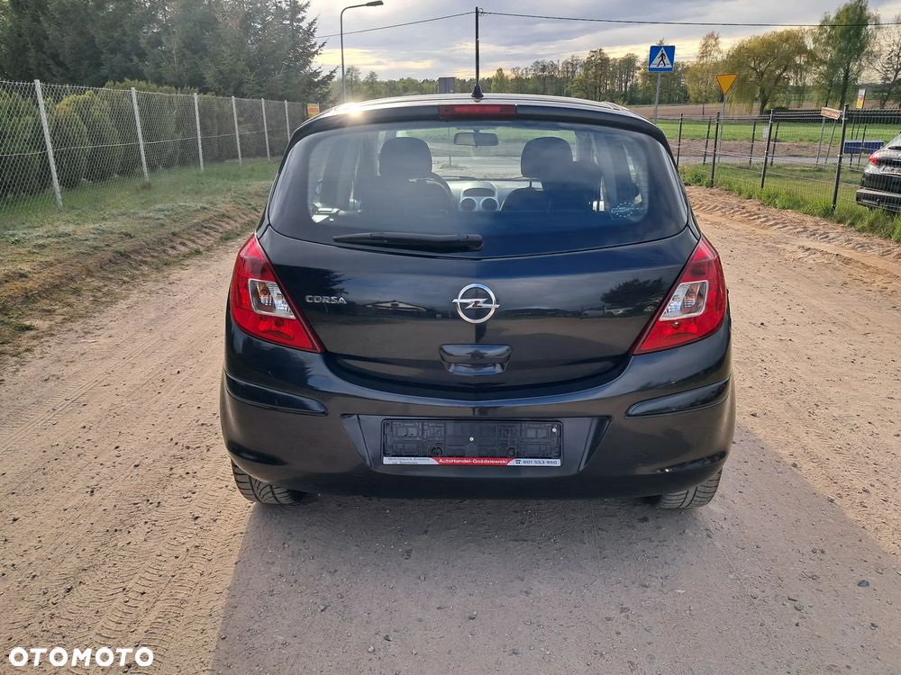Opel Corsa 1.2 16V Cosmo - 6