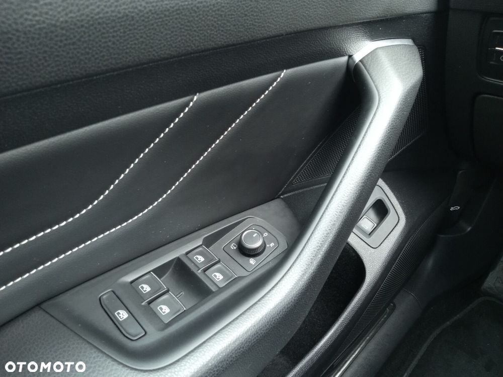 Volkswagen Passat 2.0 TDI BMT Comfortline DSG7 - 10