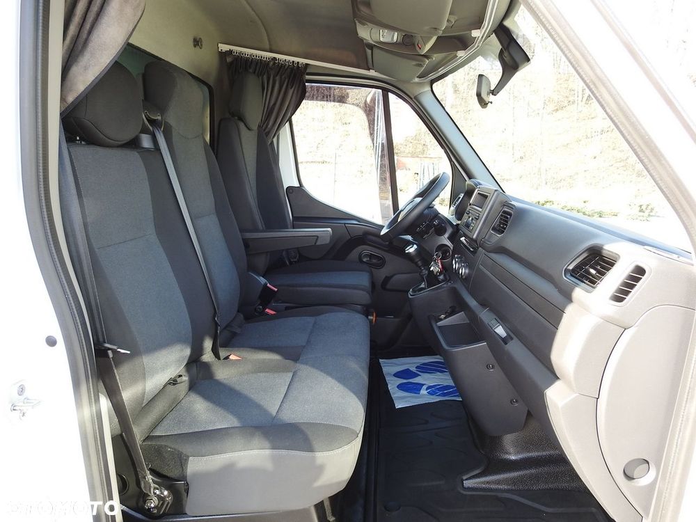 Renault MASTER  PLANDEKA 10 PALET WEBASTO TEMPOMAT LEDY PNEUMATYKA KLIMATYZACJA  165KM - 36