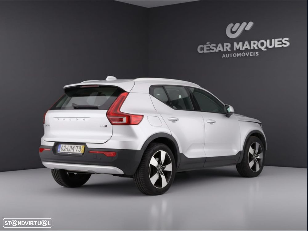 Volvo XC 40 2.0 D4 Momentum Plus AWD - 3