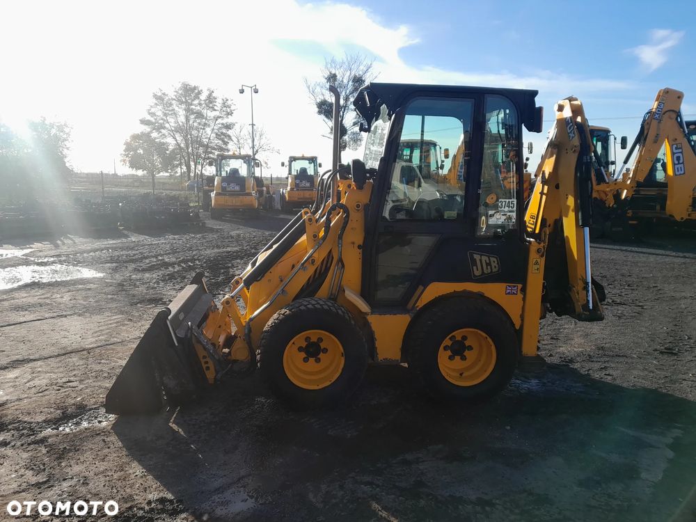 JCB 1CX - 6