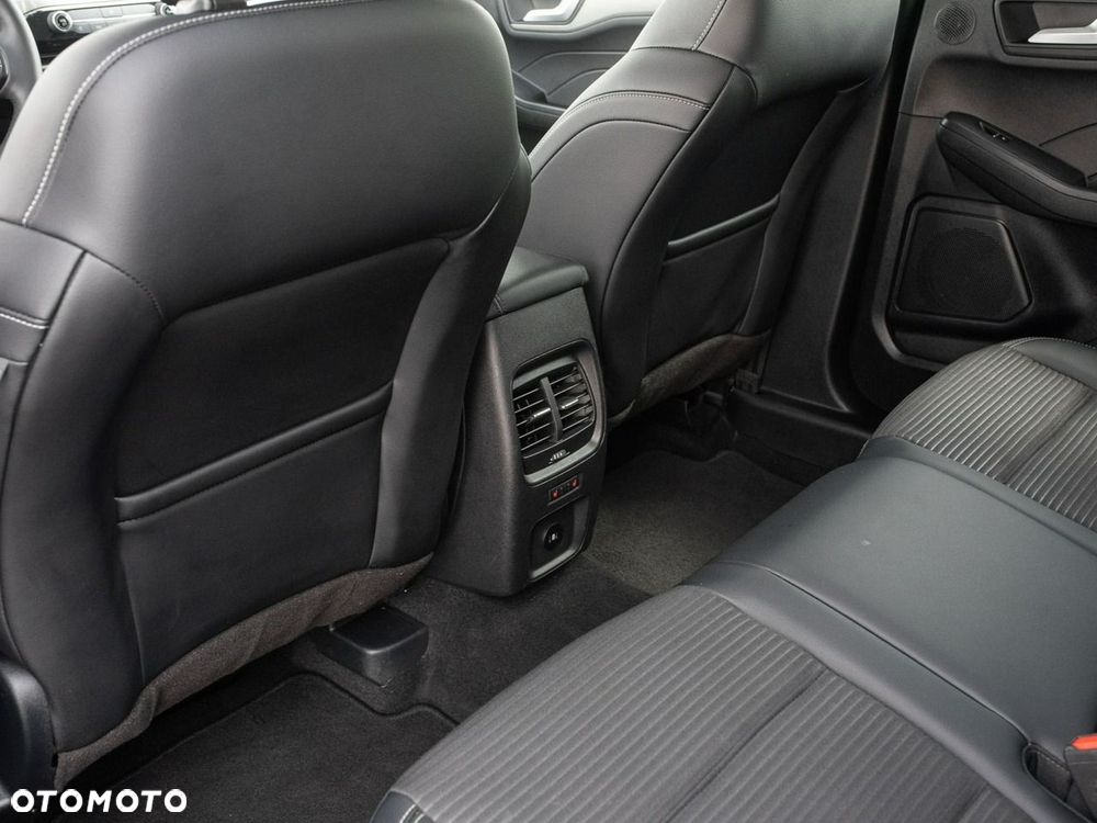 Ford Kuga 1.5 EcoBoost FWD Titanium X - 26