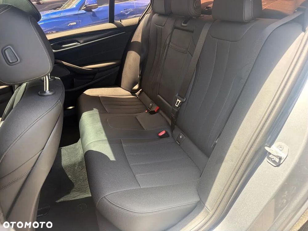 BMW Seria 5 530i - 17