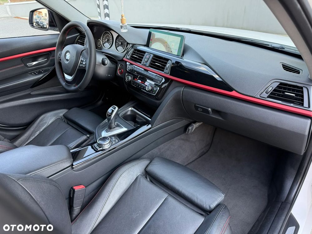 BMW Seria 3 320d Efficient Dynamics Sport Line - 27