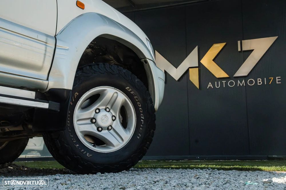 Toyota Land Cruiser 3.0 TD Pack 2 - 11