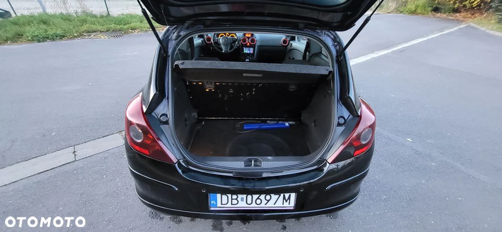 Opel Corsa 1.4 16V Sport - 22