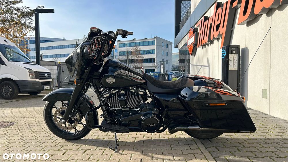 Harley-Davidson Touring Street Glide - 10