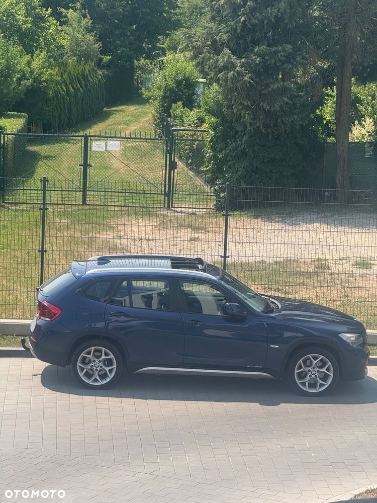 BMW X1 xDrive18d xLine - 12