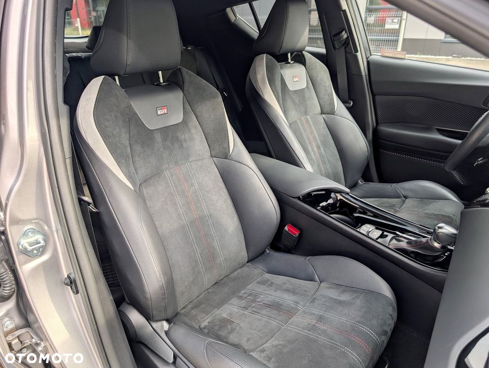 Toyota C-HR 2.0 Hybrid GR Sport - 27