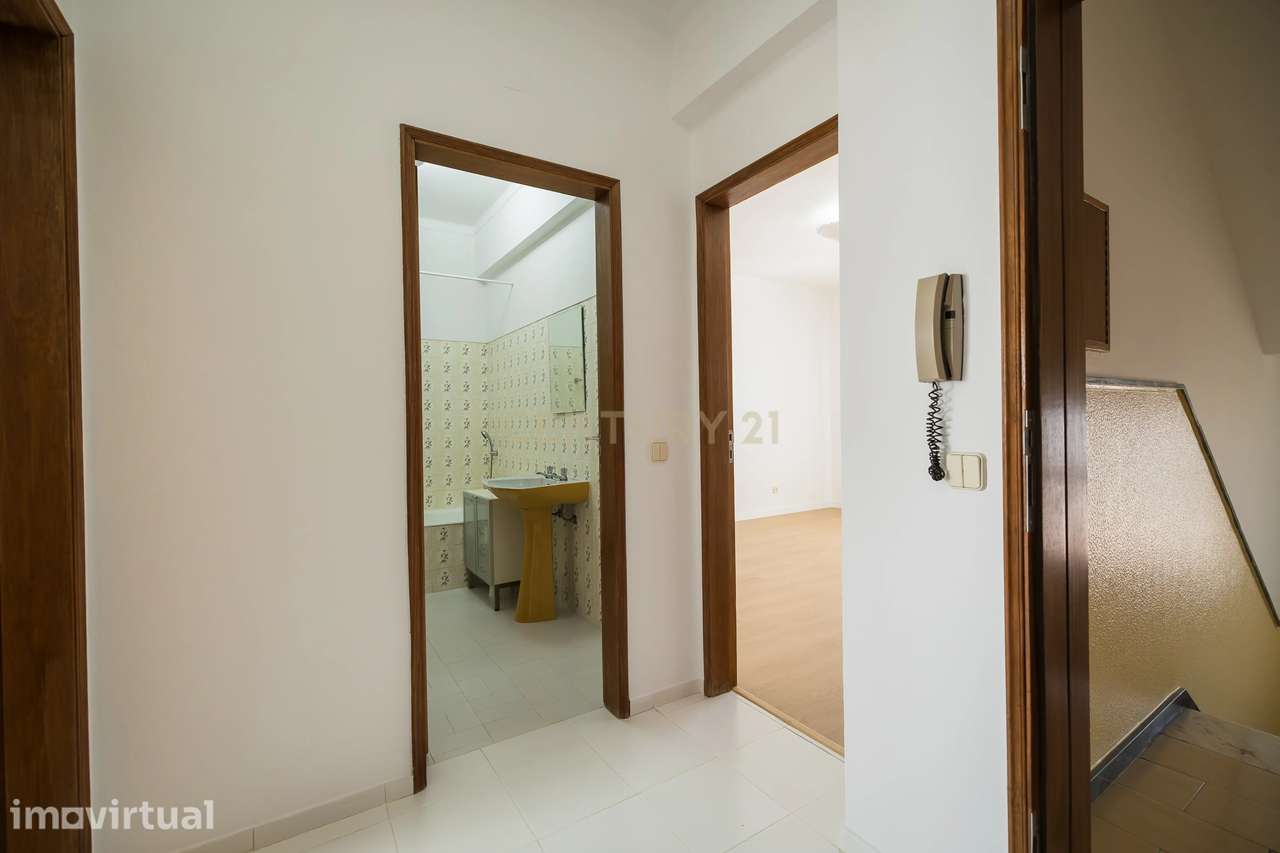 Apartamento com 1 quarto | São Brás de Alportel | Excelente potencial - Grande imagem: 3/26