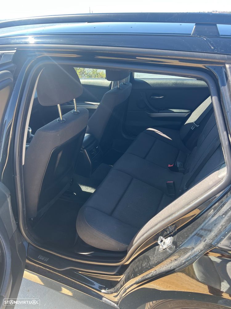 BMW 318 d Dynamic - 10