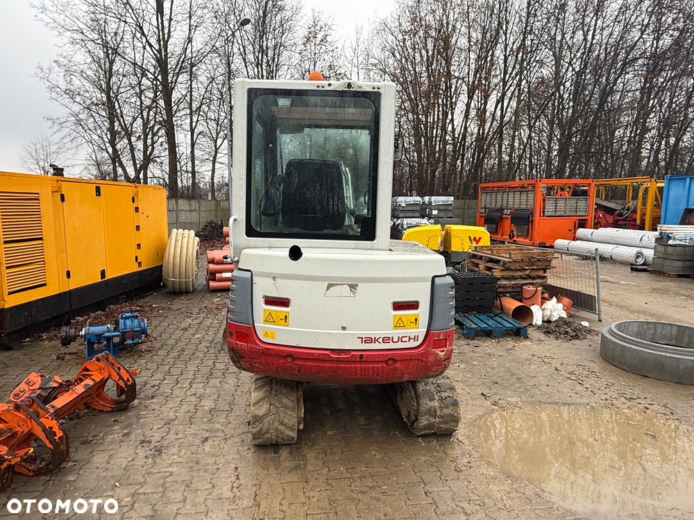 Takeuchi Tb 228 - 3