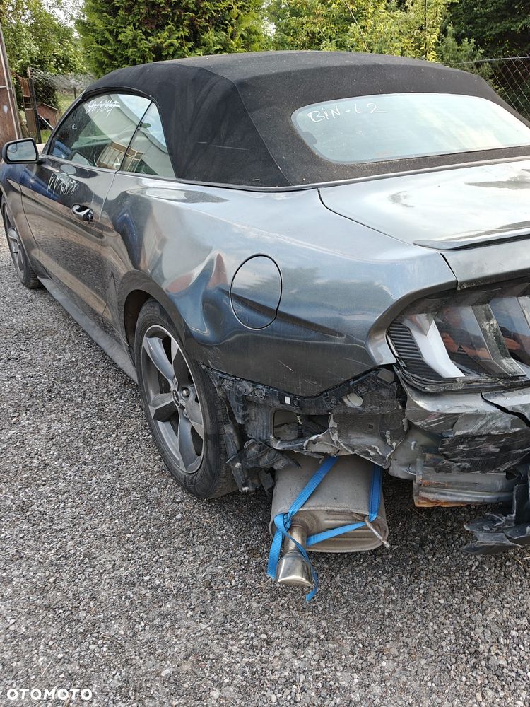 Ford Mustang 3.7 V6 - 4