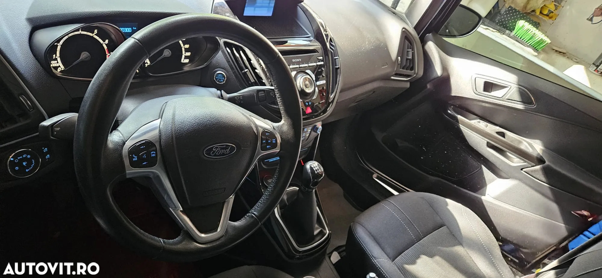 Ford B-Max - 16