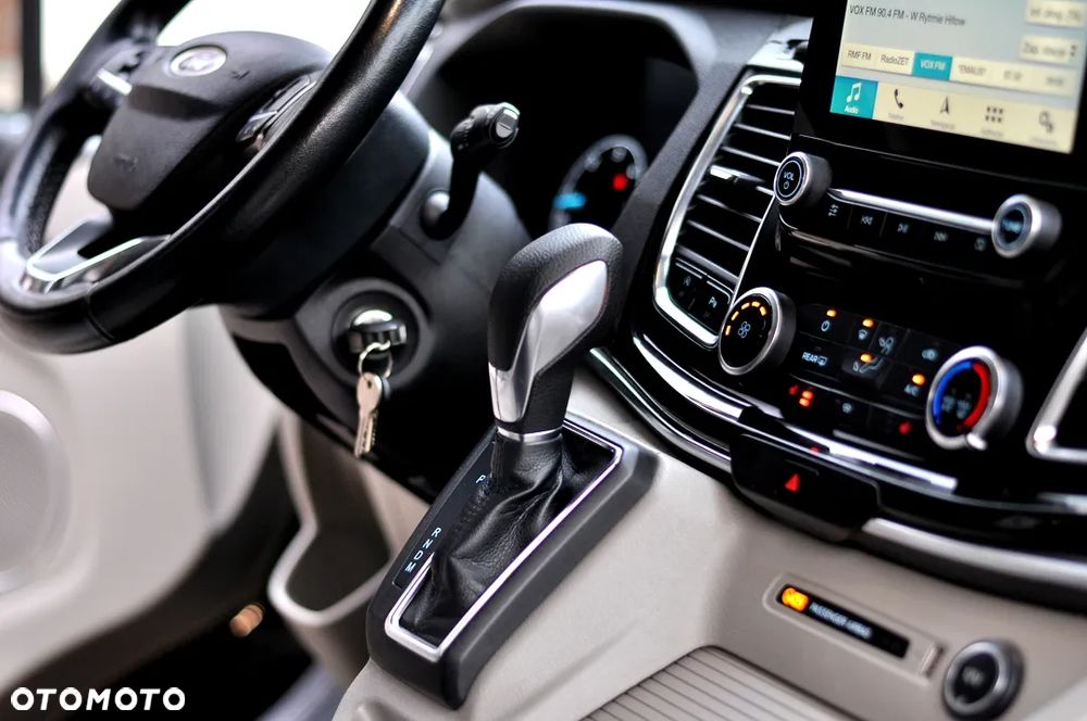 Ford Tourneo Custom 2.0 TDCi L2 Titanium SelectShift - 13
