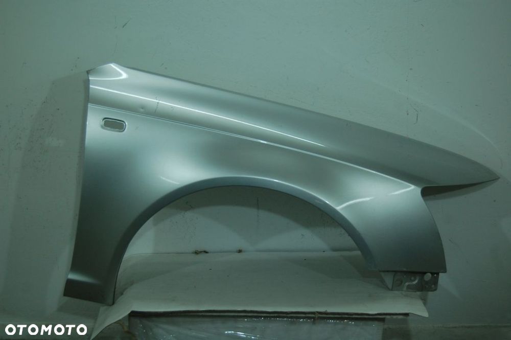 BŁOTNIK AUDI A6 C6 4F 4F0 2004-2008 PRZED LIFTEM - 1