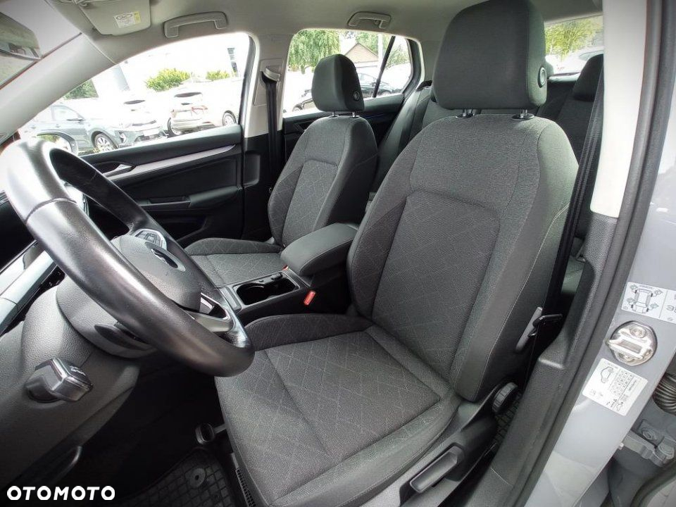 Volkswagen Golf - 12
