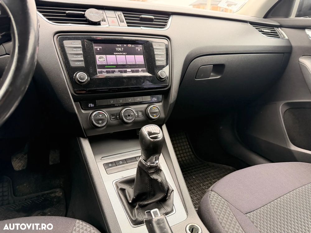 Skoda Octavia 1.6 TDI GREENLINE - 7