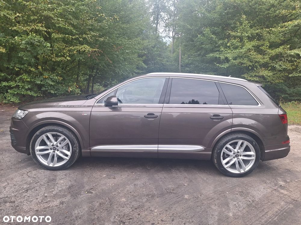 Audi Q7 - 7