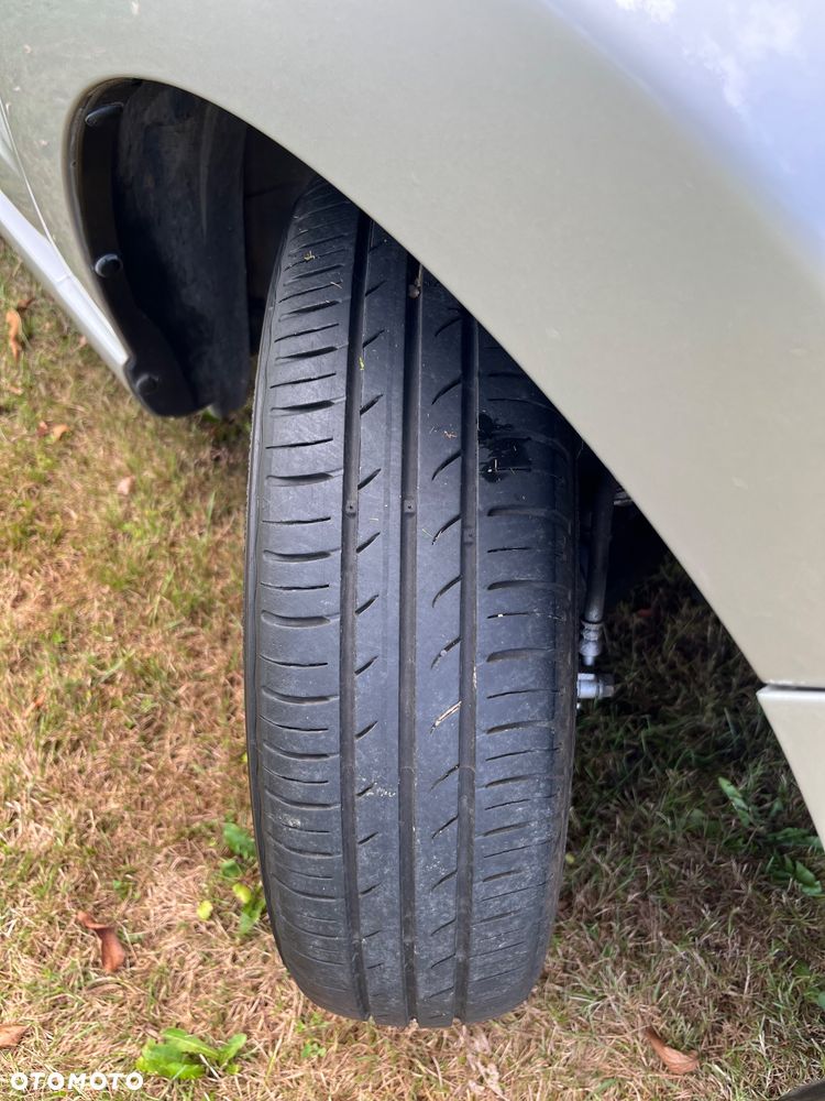 Nissan Pixo 1.0 Visia - 12