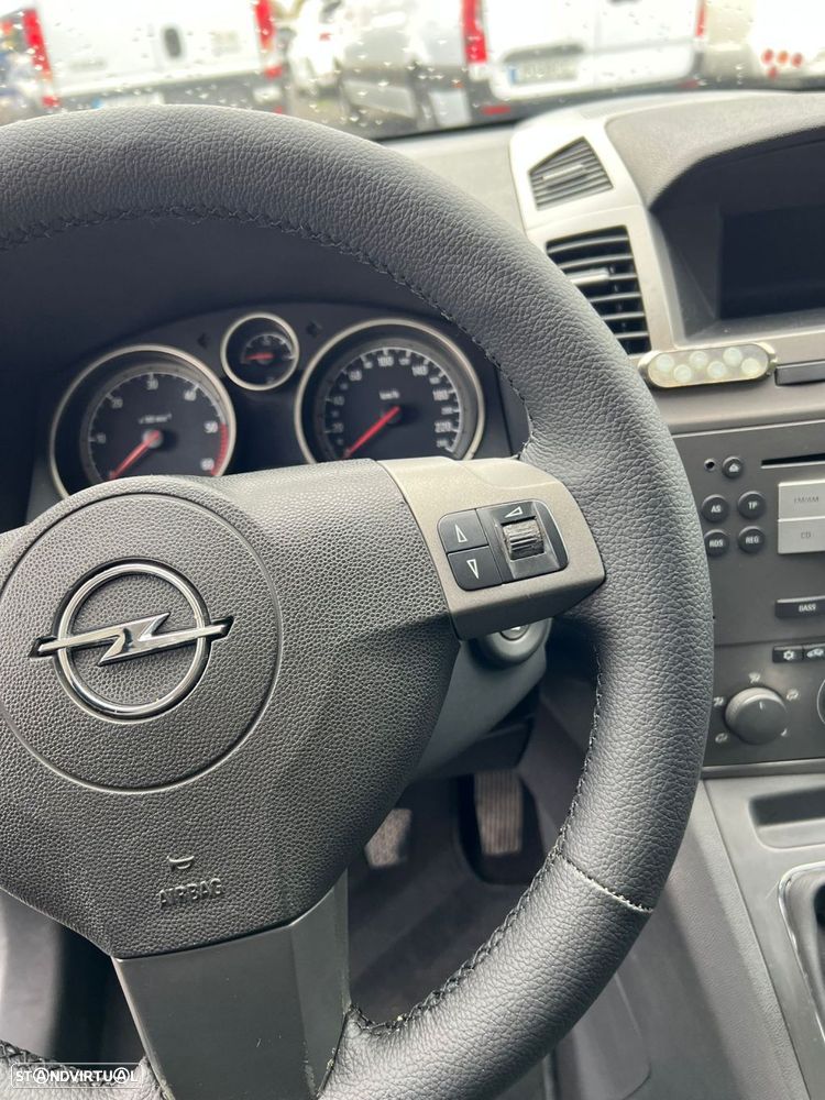 Opel Zafira 1.9 CDTI Enjoy - 30